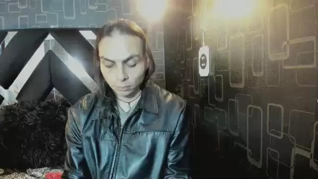 Offline damianandtiana on Cam4