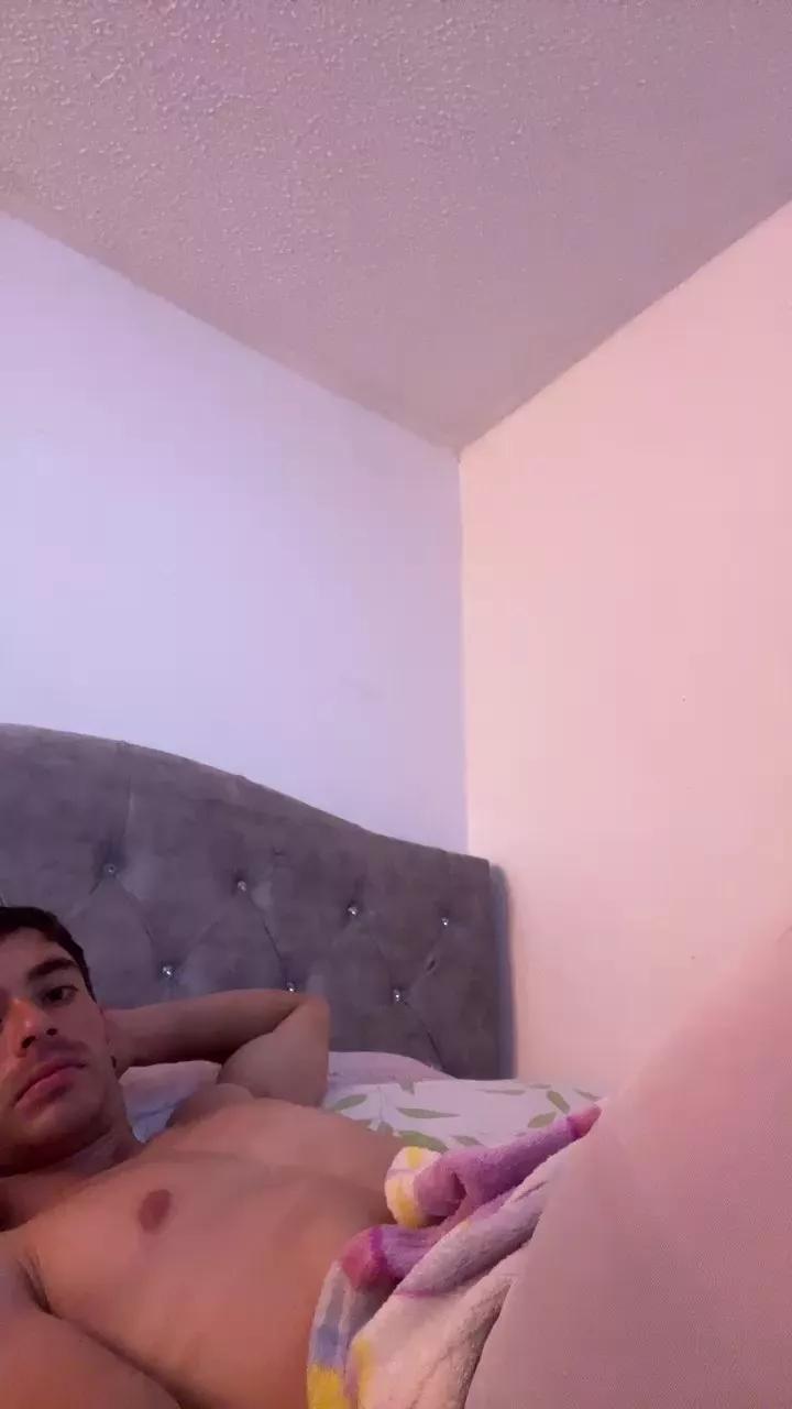 Offline Dandolatoda on Cam4