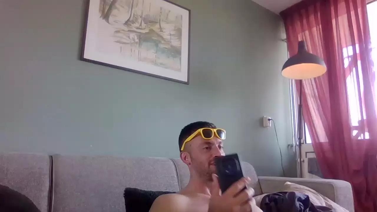 danny1993_xxx on Cam4 