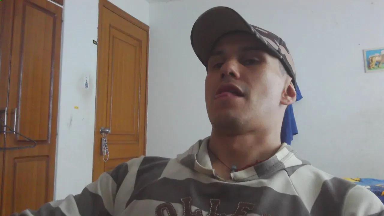 danny7710 — Freechat on Cam4