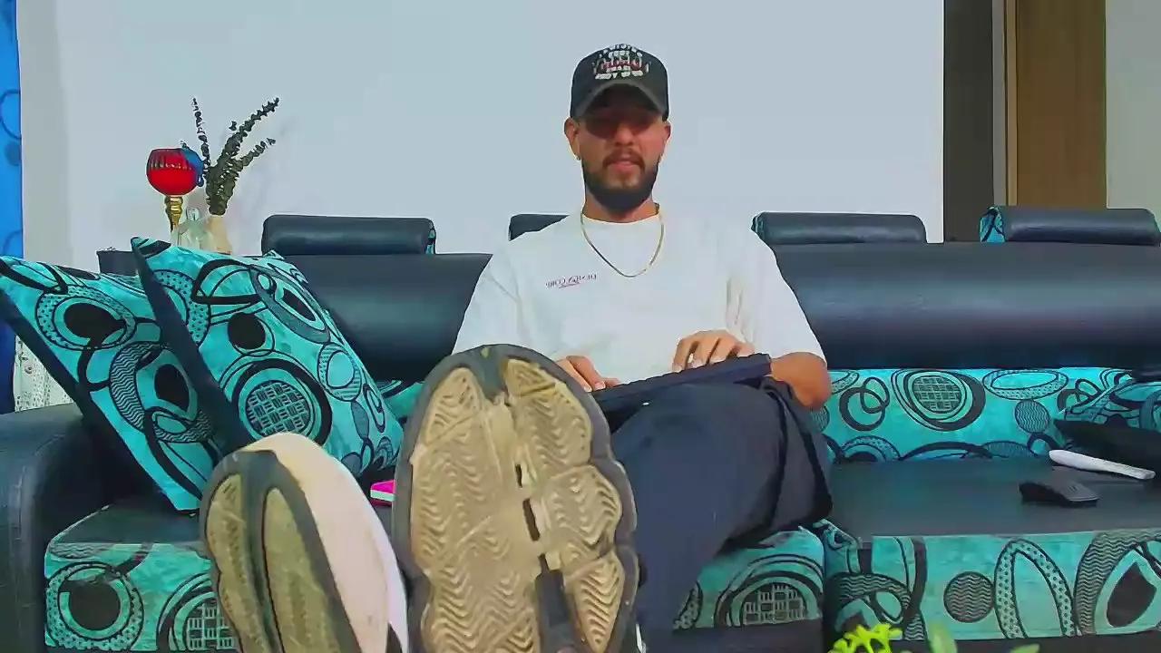 Offline DaveSoldier on Cam4