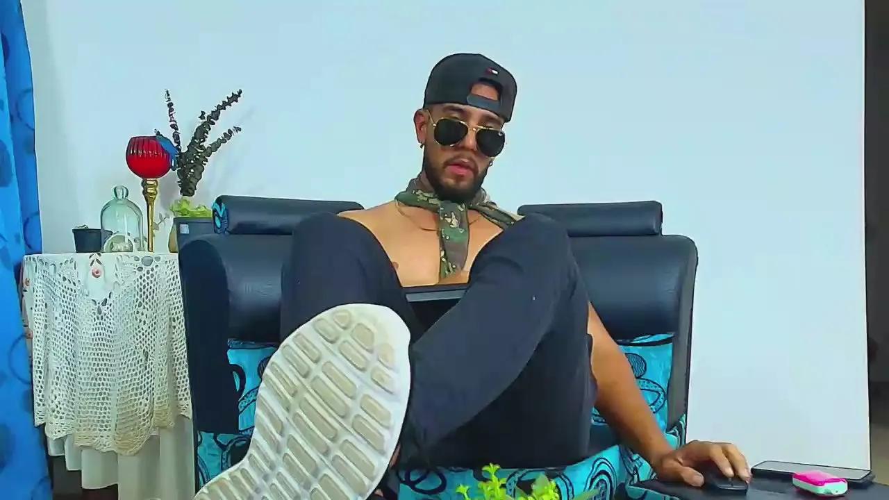 Offline DaveSoldier on Cam4