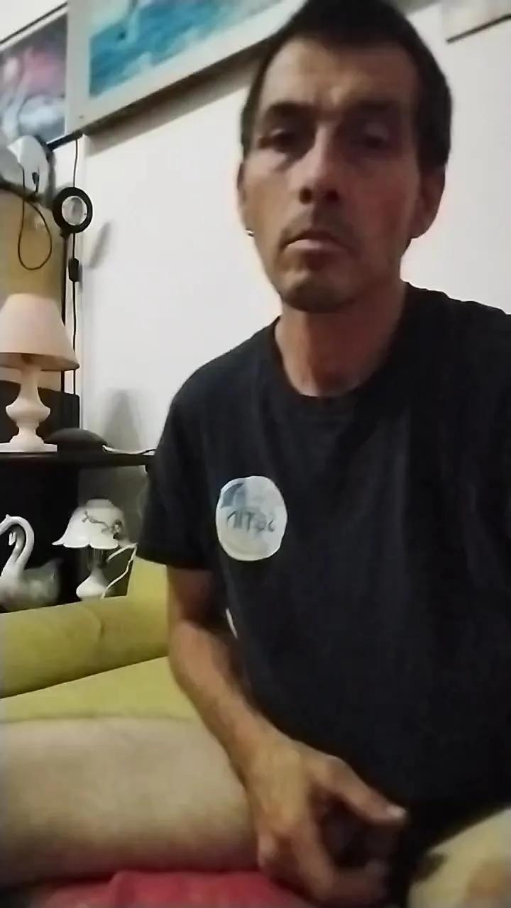 Offline davidgarmin4 on Cam4