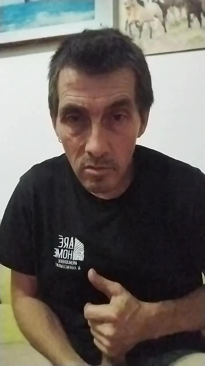 Offline davidgarmin4 on Cam4