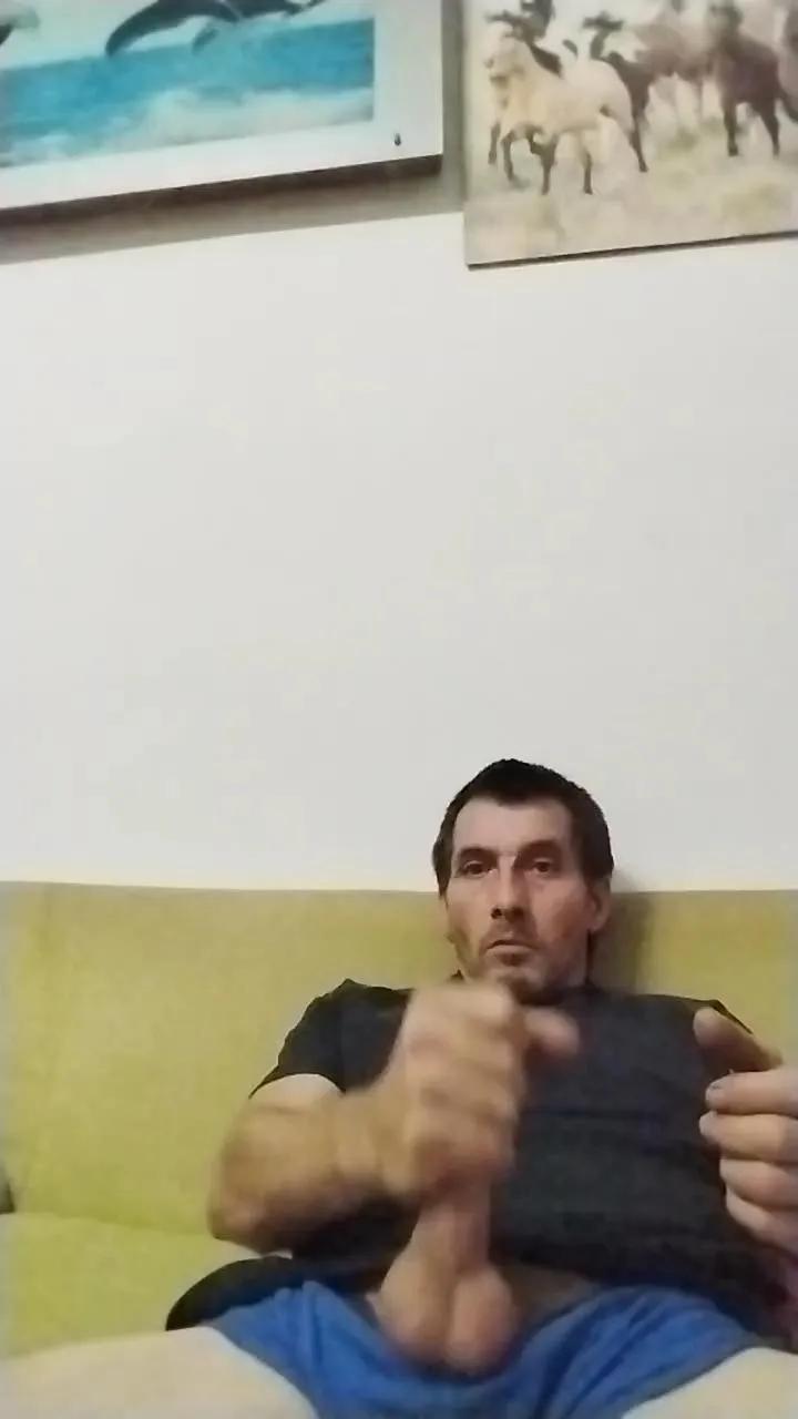 Offline davidgarmin4 on Cam4