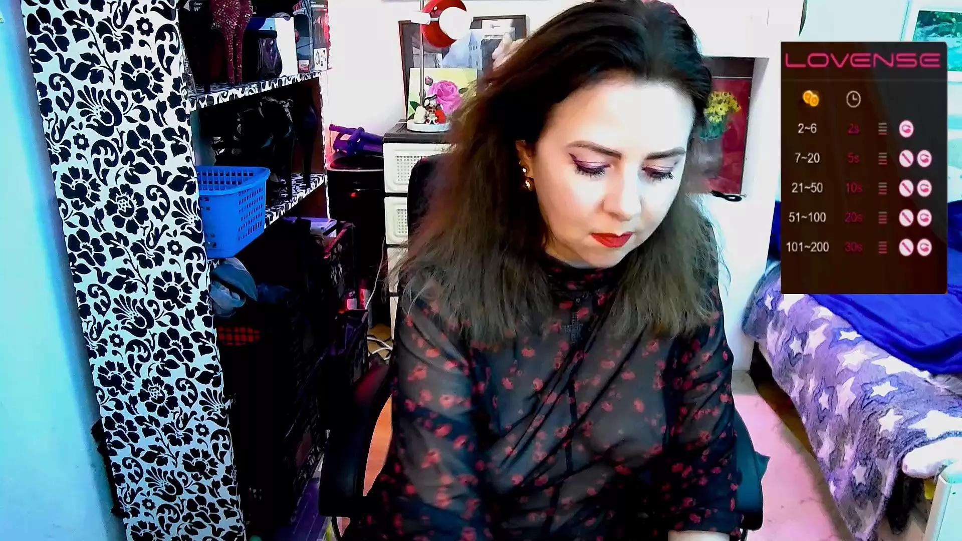 Delicecatmyau on Cam4 