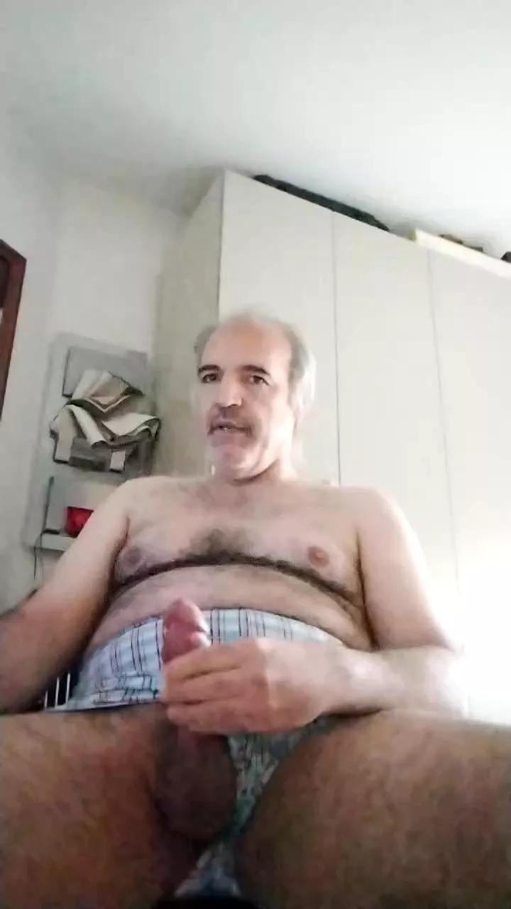Offline Desideriorosso on Cam4