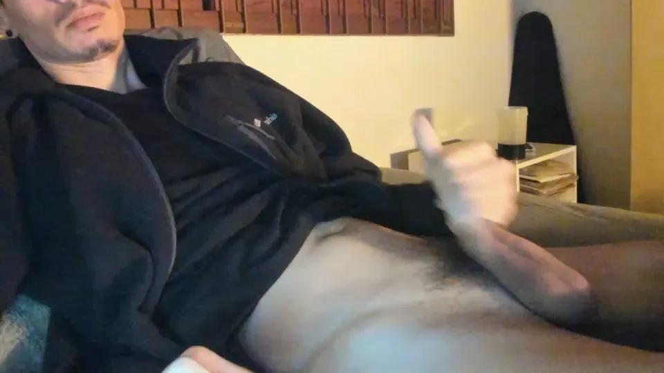 Offline digbreed on Cam4