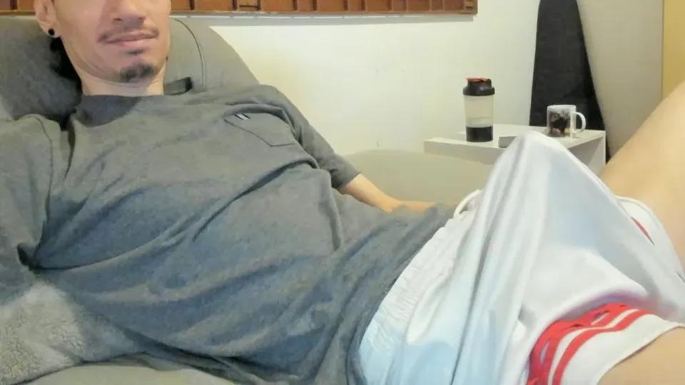 Offline digbreed on Cam4