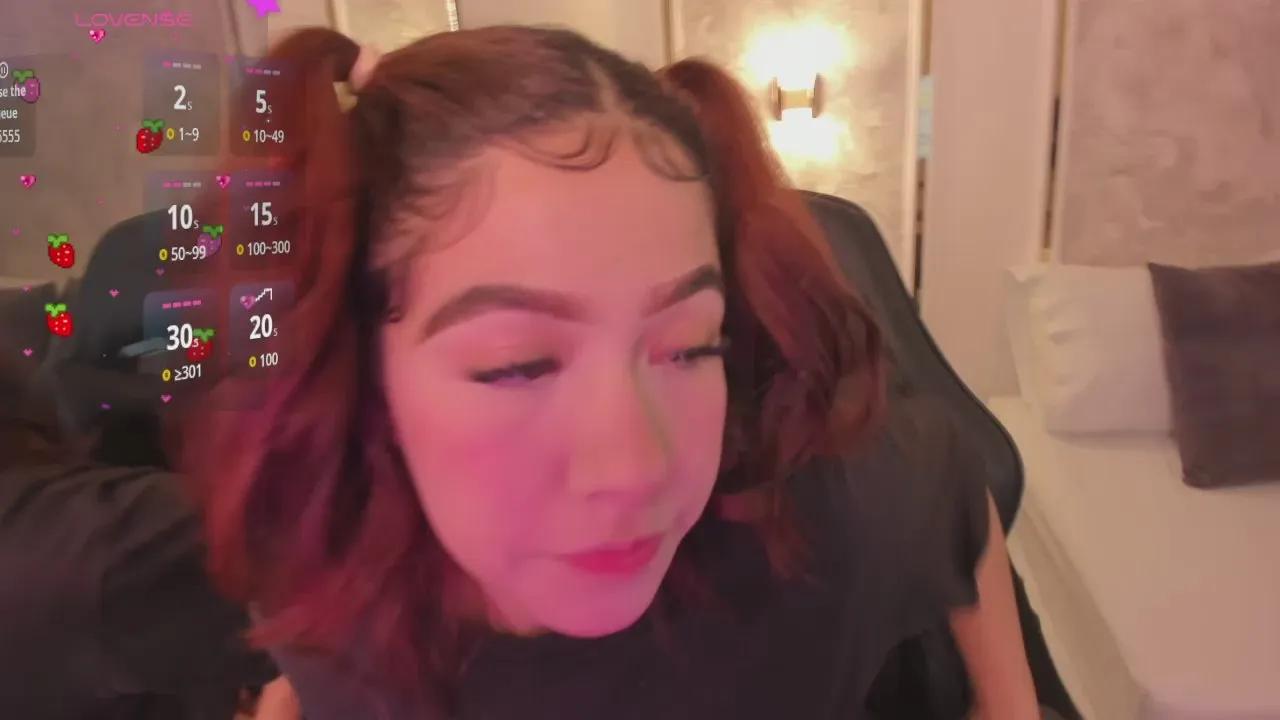 Freechat doll_eyees_ on Cam4