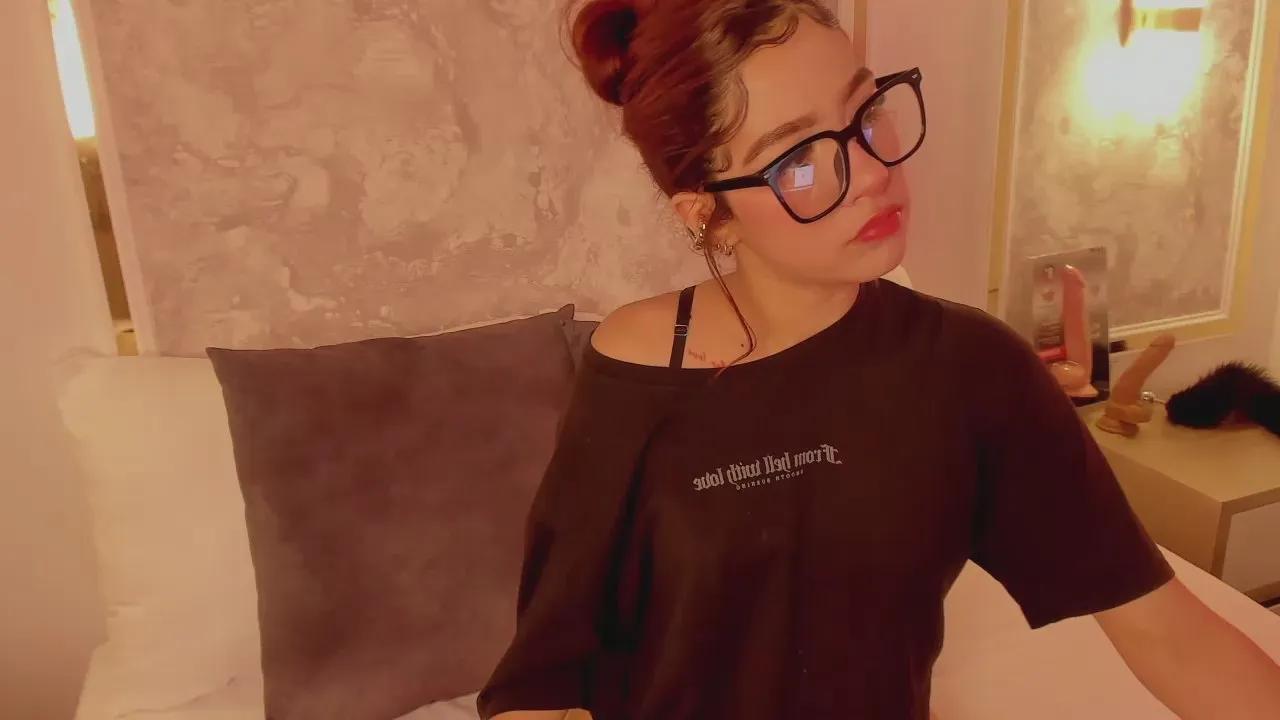 Freechat doll_eyees_ on Cam4