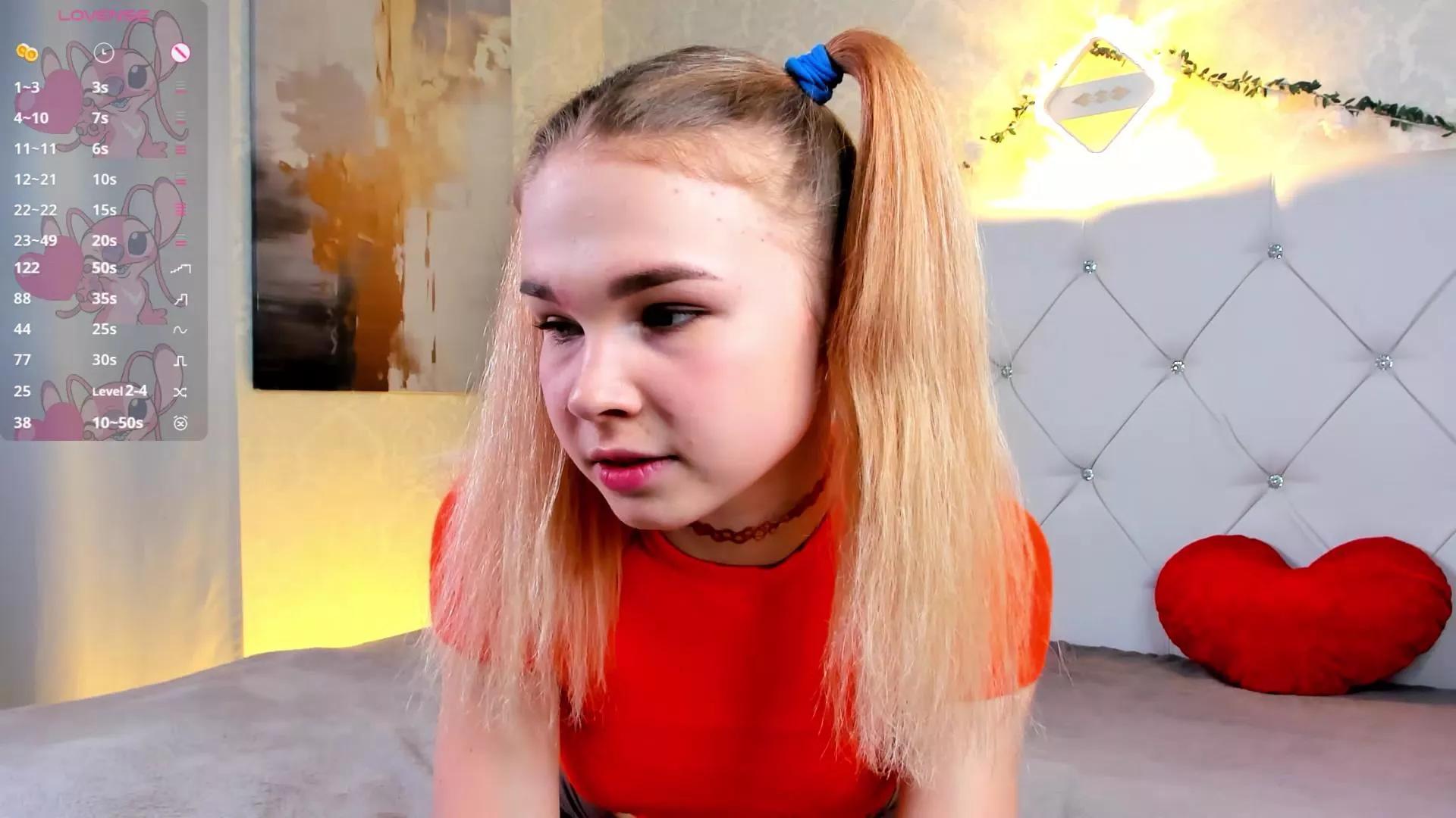 DollyCheckley on Cam4 