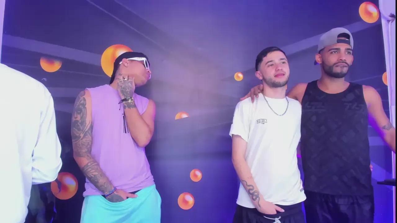 Offline Dominic_Max on Cam4