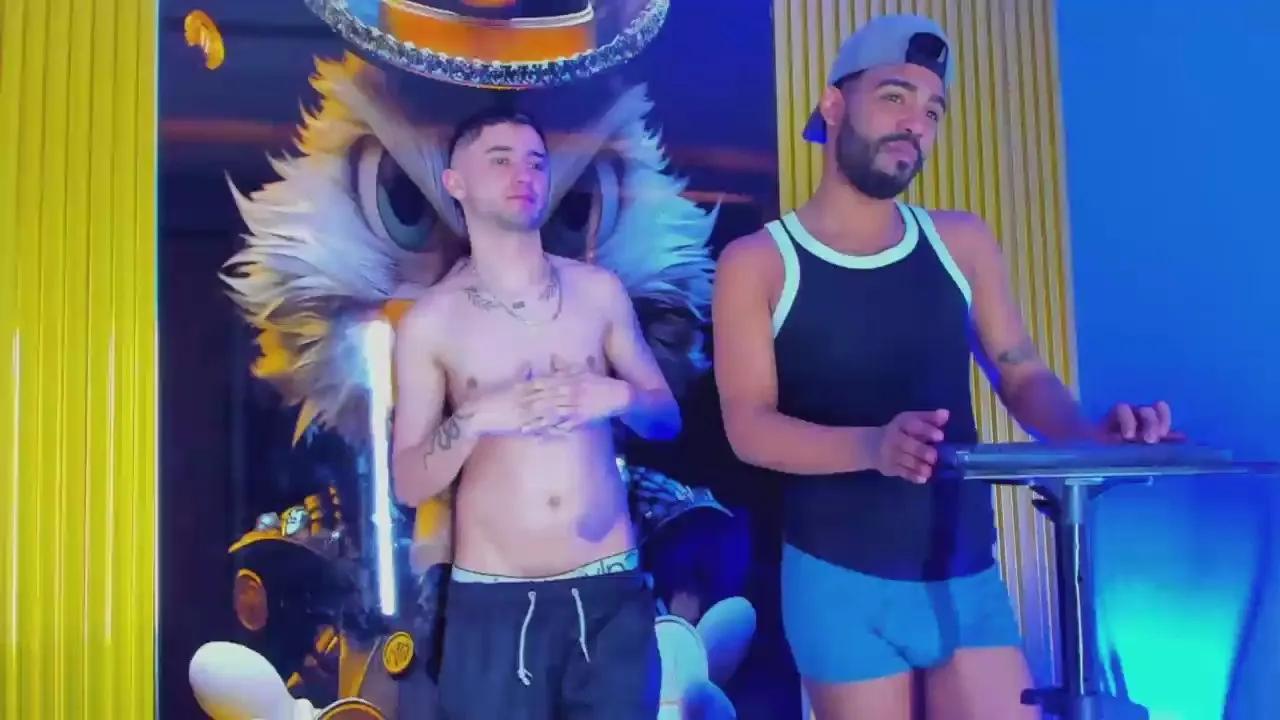 Offline Dominic_Max on Cam4