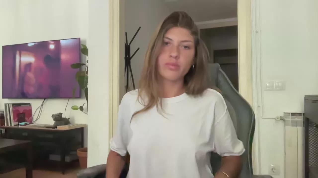 Offline Domm99 on Cam4