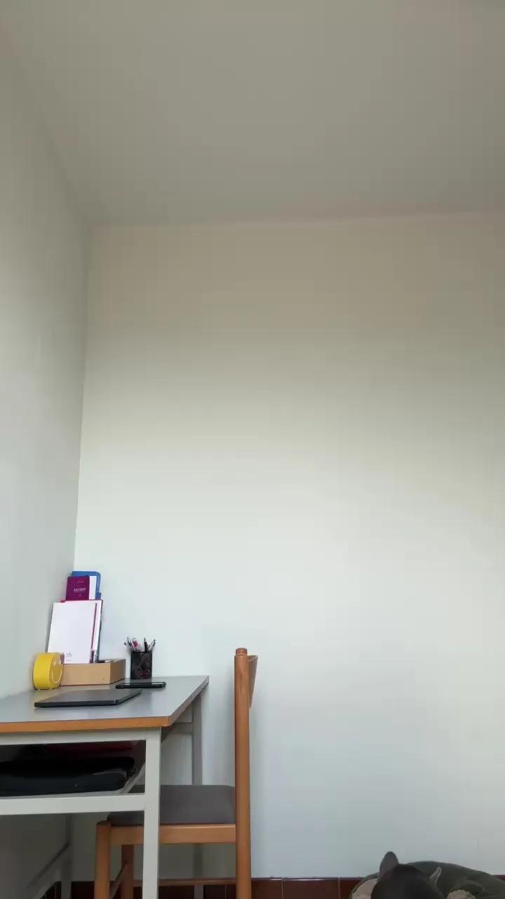 Offline Domm99 on Cam4