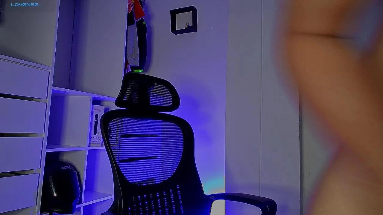 Donathoo on Cam4