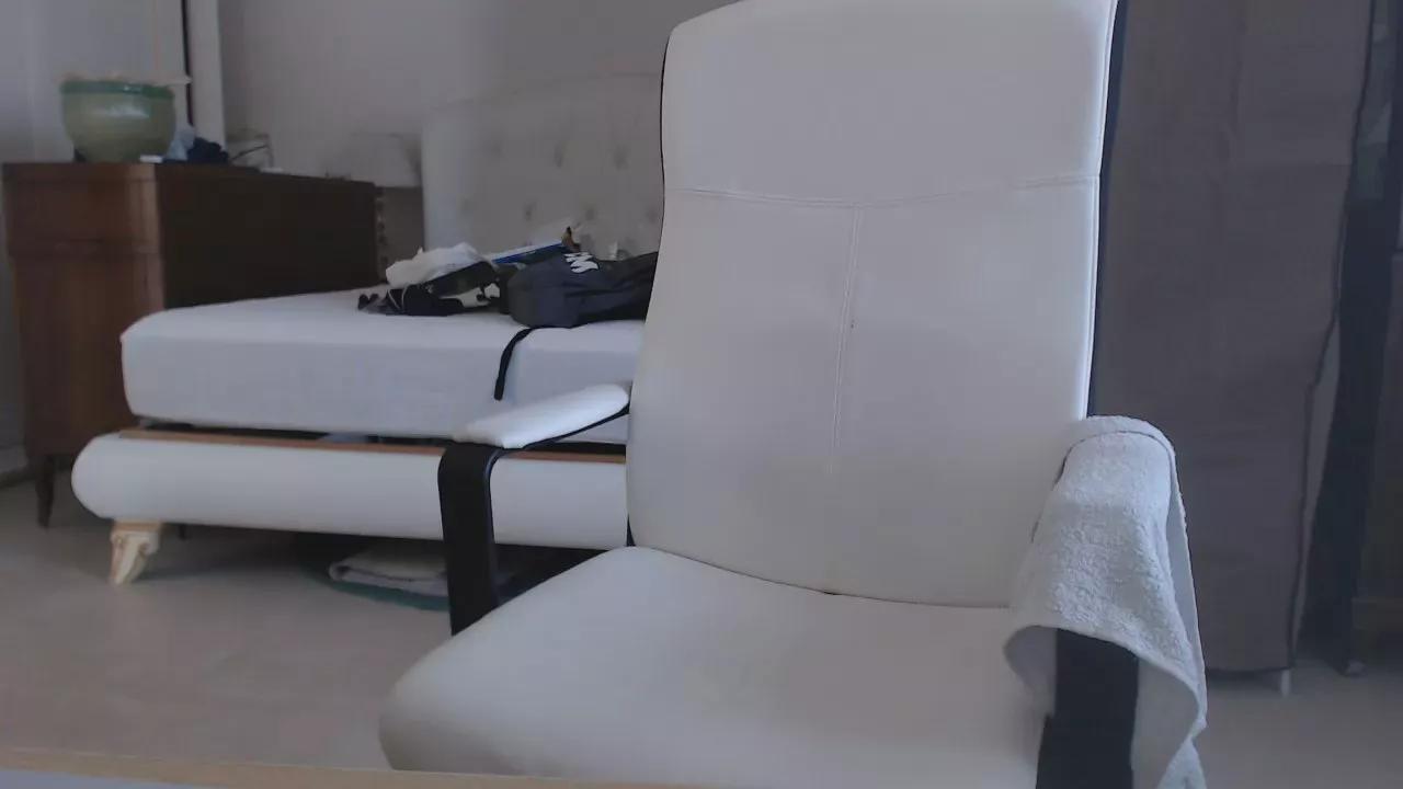 Offline dottiing2 on Cam4