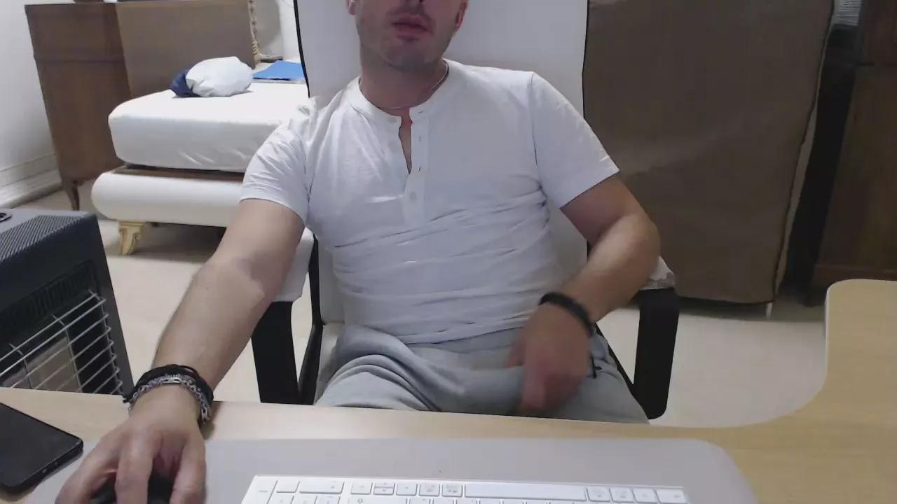Offline dottiing2 on Cam4