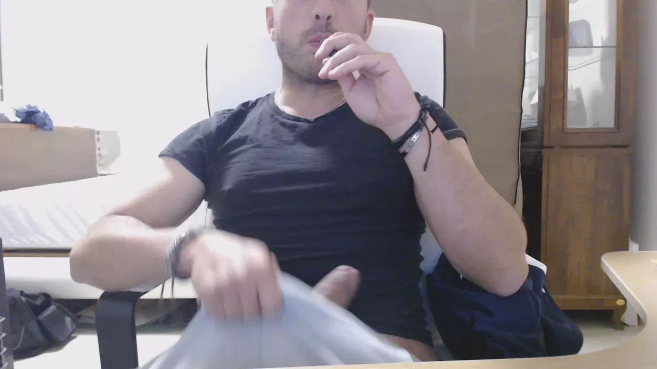 Offline dottiing2 on Cam4