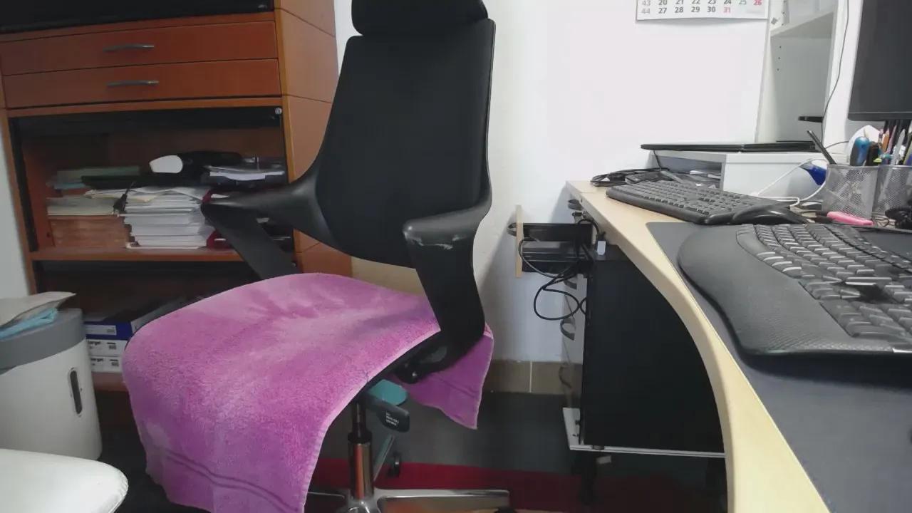 Offline duderuhornyx on Cam4