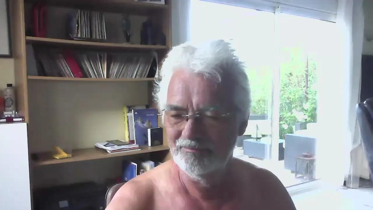 Offline dutchboy1234 on Cam4