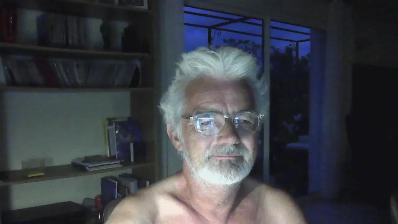 Offline dutchboy1234 on Cam4