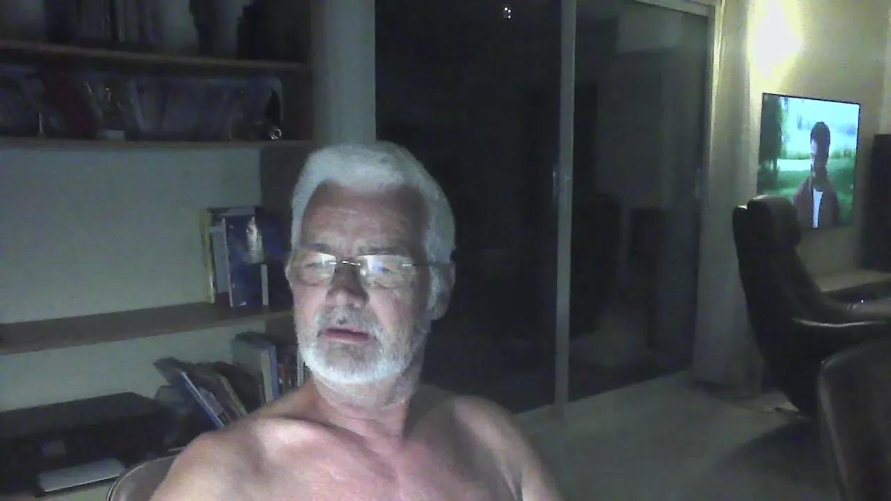 Offline dutchboy1234 on Cam4