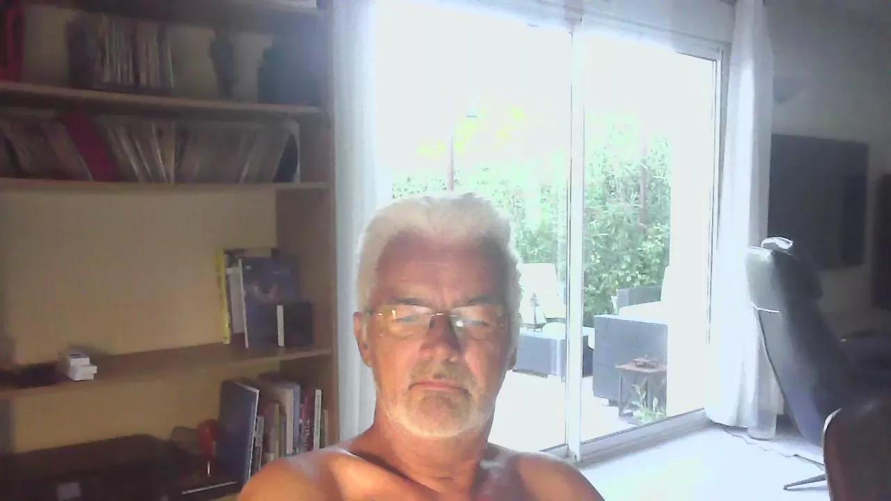 Offline dutchboy1234 on Cam4