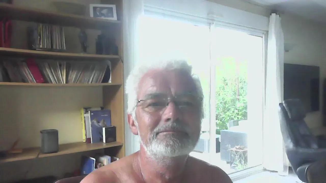 Offline dutchboy1234 on Cam4