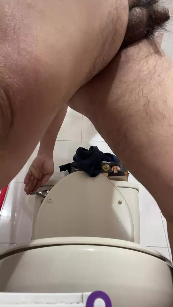 Edgemebear69 on Cam4 