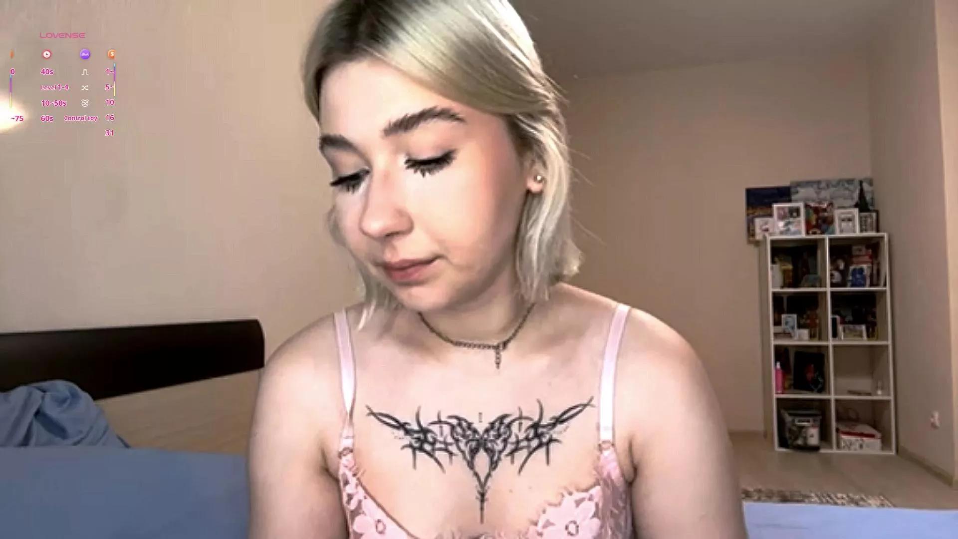 EditaHane on Cam4 