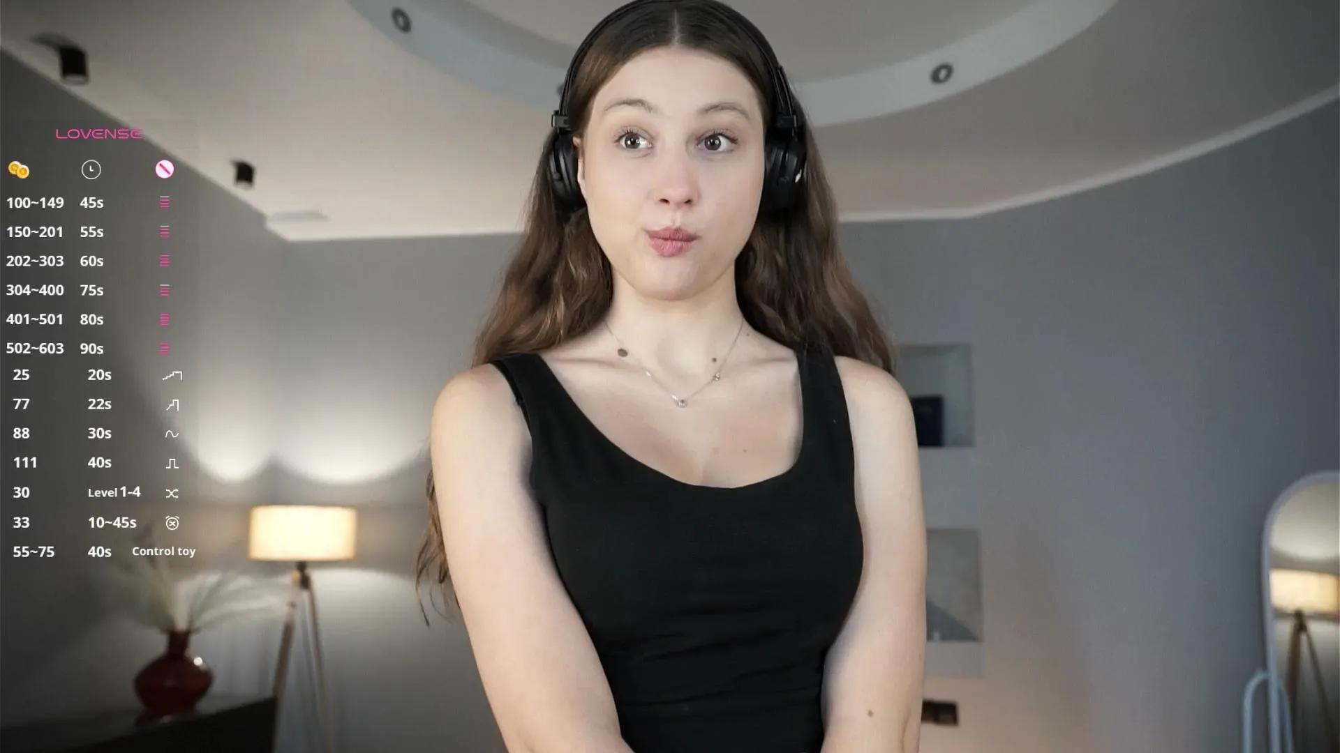 Offline EditHewson on Cam4