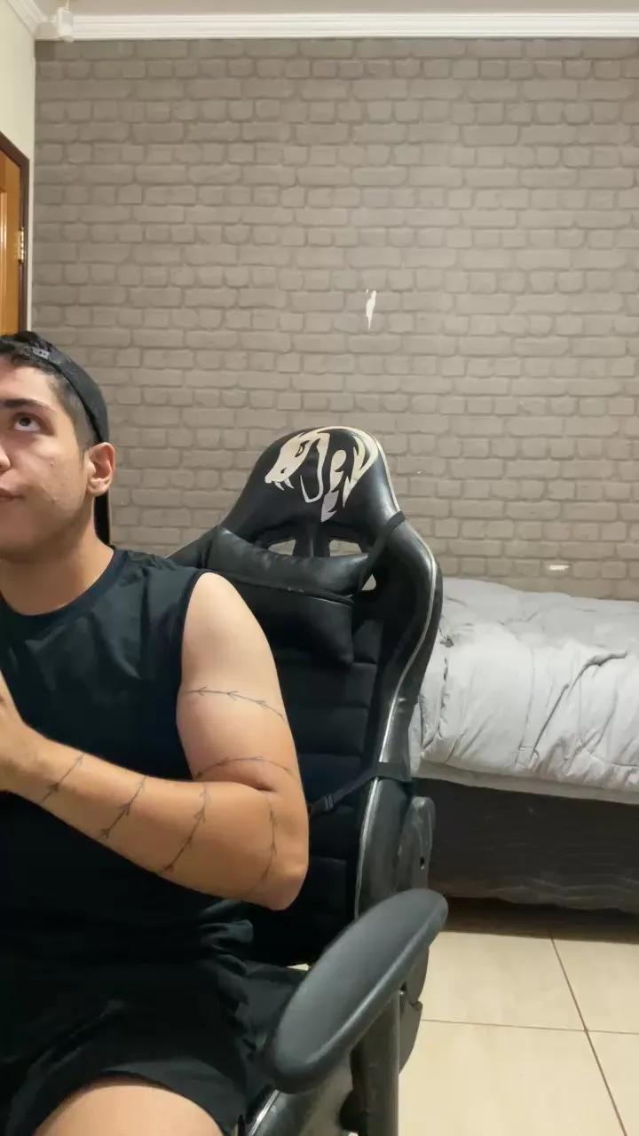 Offline EDuardoBranco on Cam4