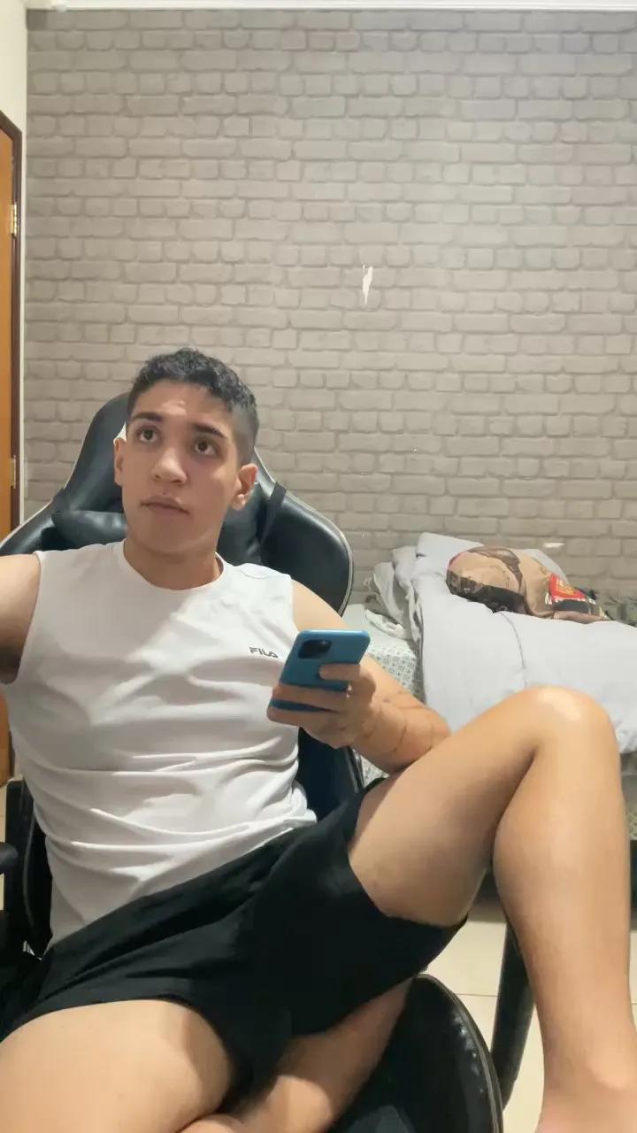 Cam4 EDuardoBranco  is Freechat  EDuardoBranco — Freechat on Cam4