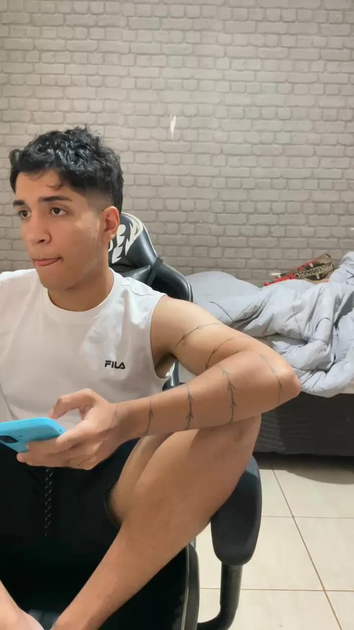 Offline EDuardoBranco on Cam4