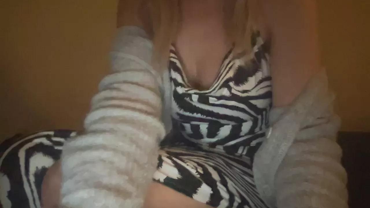 elenaaaa7500 on Cam4 