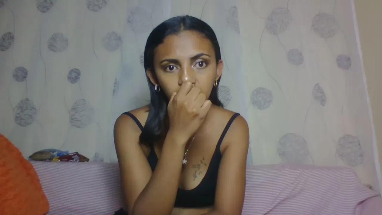 Avatar of Ella_Sexee