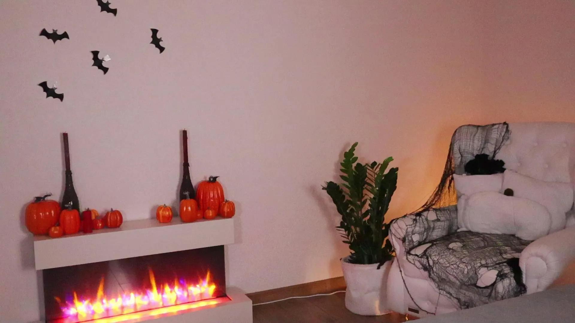 EllaTwinkle —  #strapon #striptease #anal #pussy #ass #spanking #pornstar