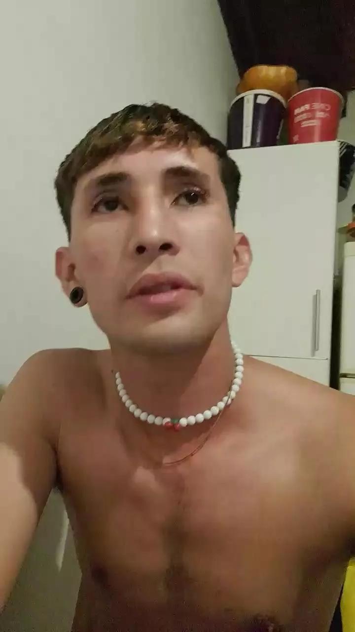 Elnenejapi on Cam4 