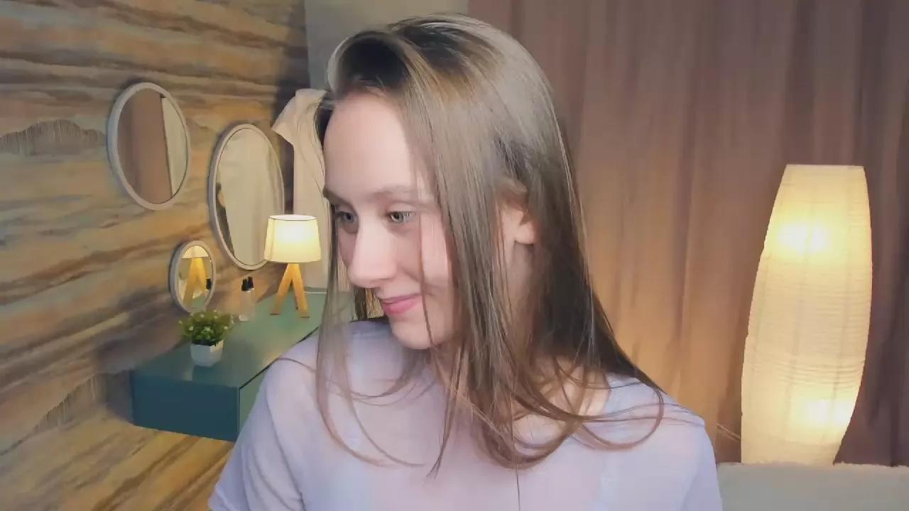 Offline ElvaHakey on Cam4