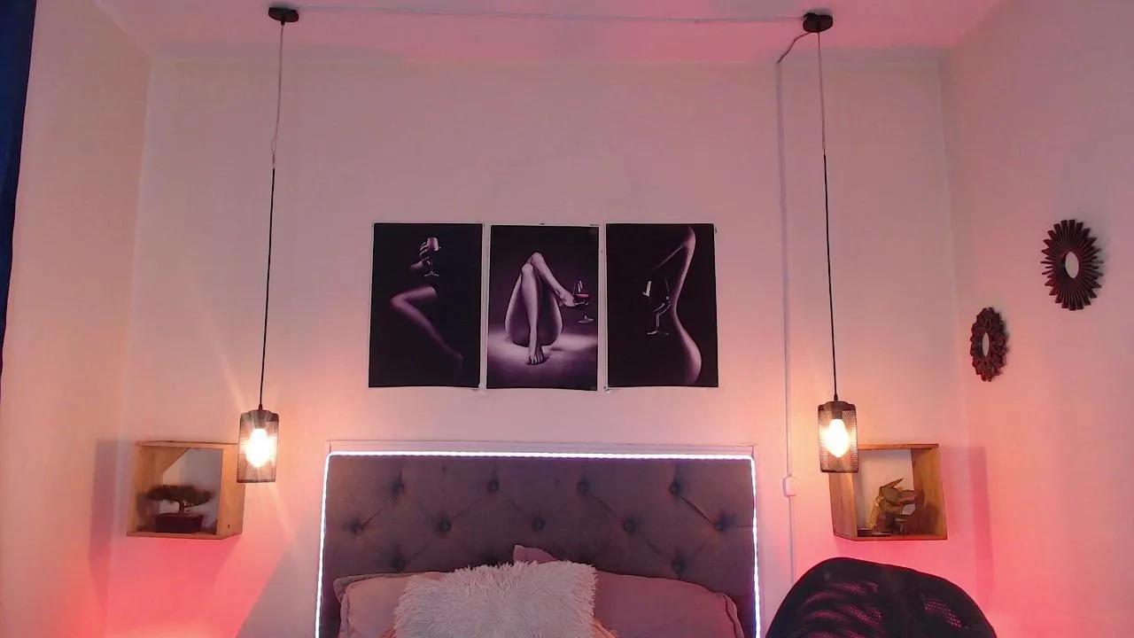Offline Emily_leinner on Cam4