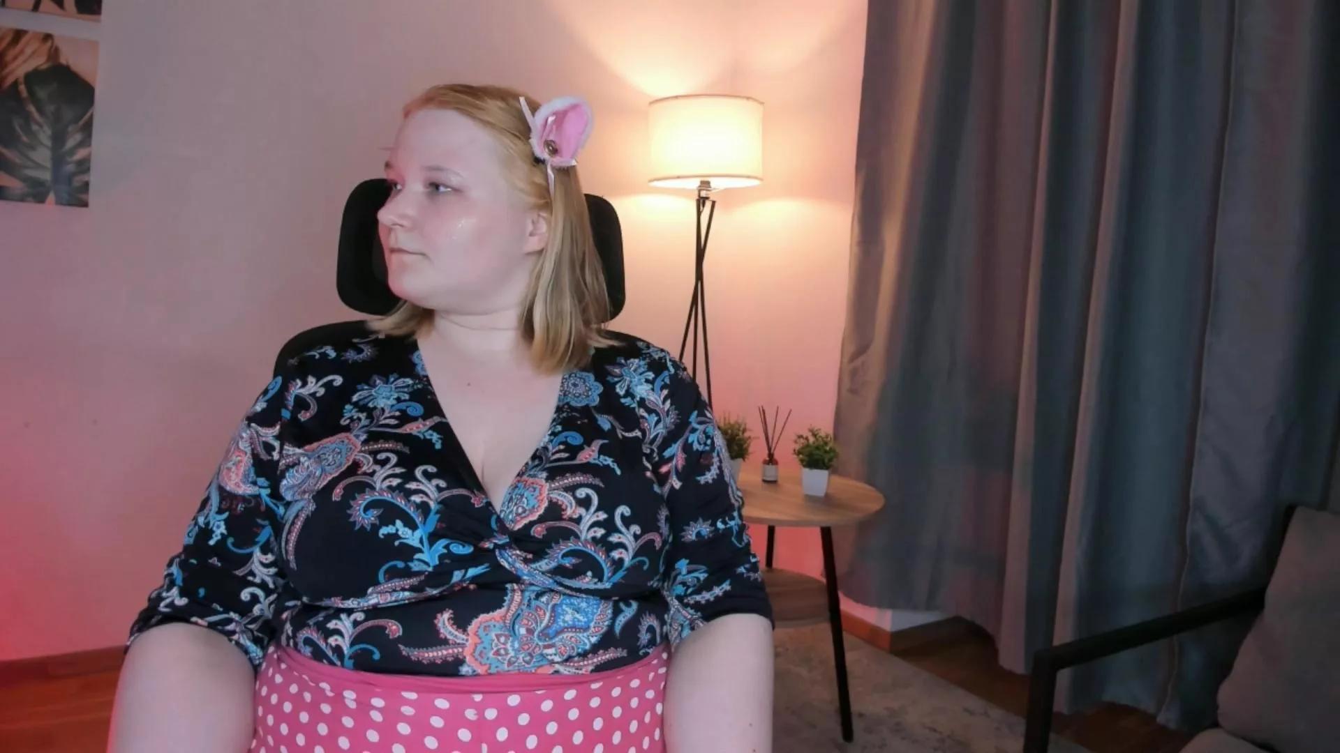 EmilyFiels on Cam4 