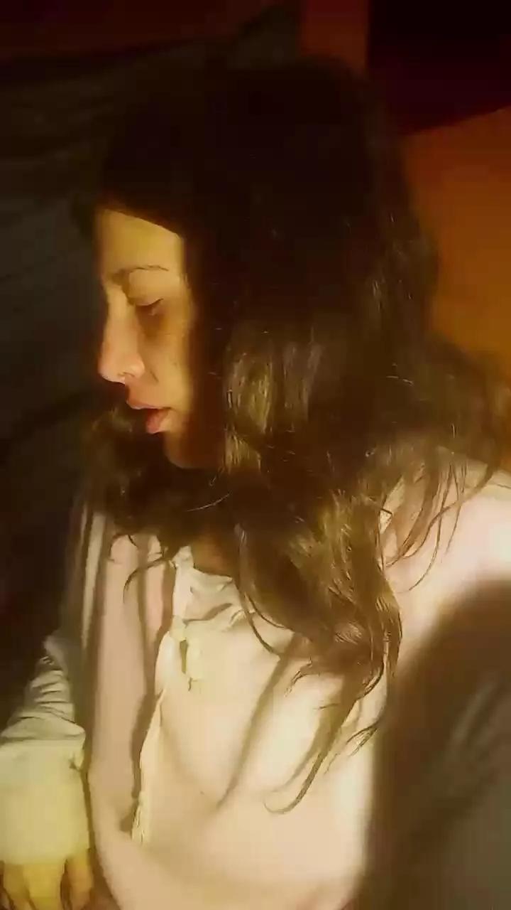 EpifaniaHot on Cam4 