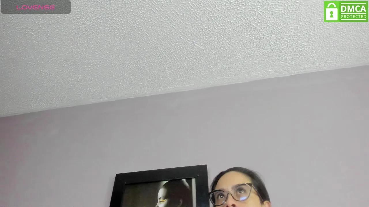 Offline Esperancita4570 on Cam4