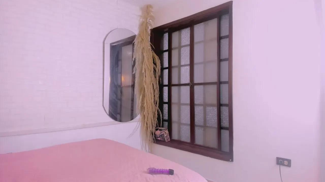 esteffania_bon4 on Cam4 