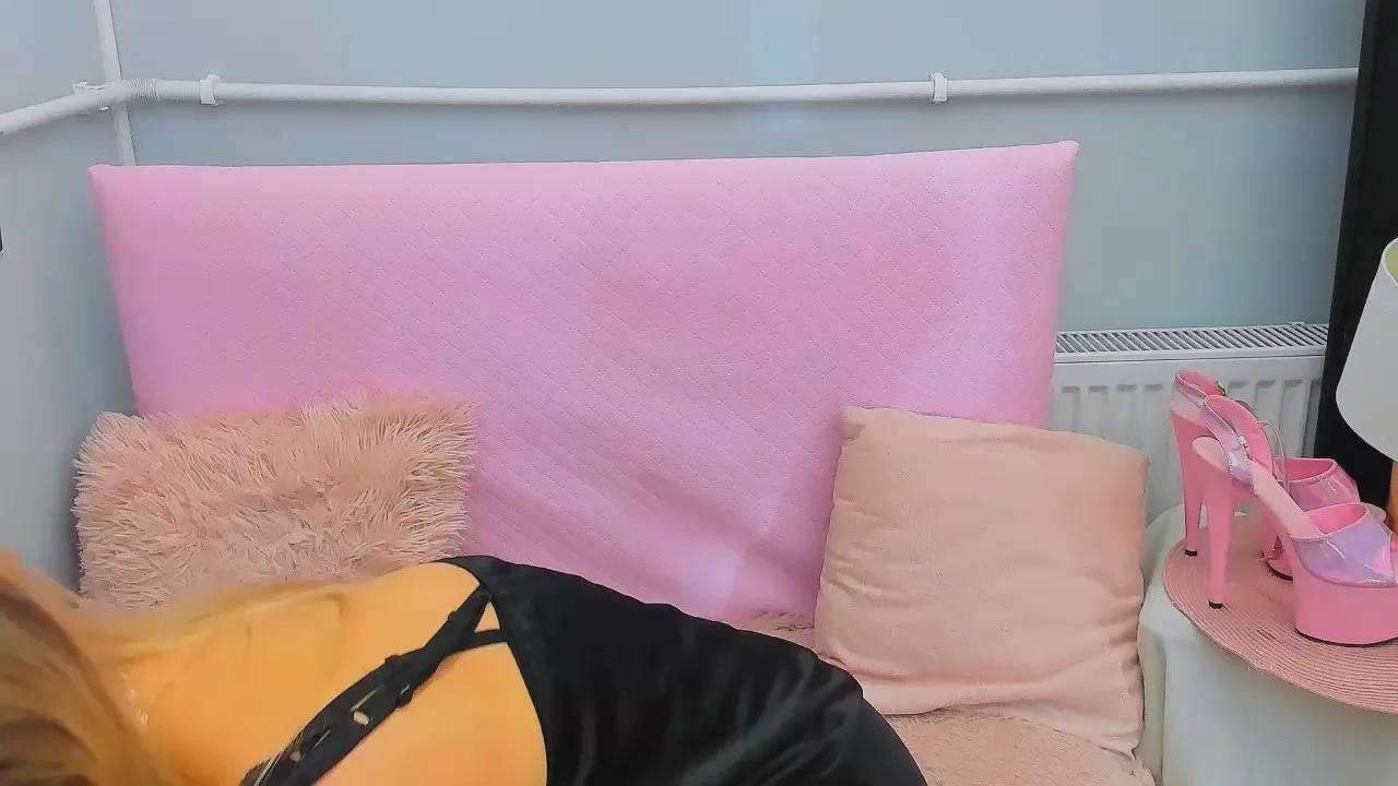 Offline EvetteShow on Cam4