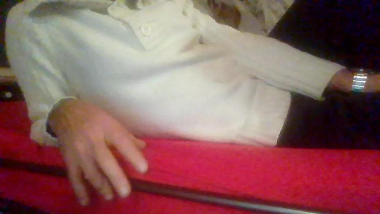 Offline extrascoup on Cam4