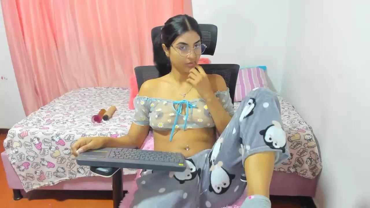 FalakRese on Cam4 