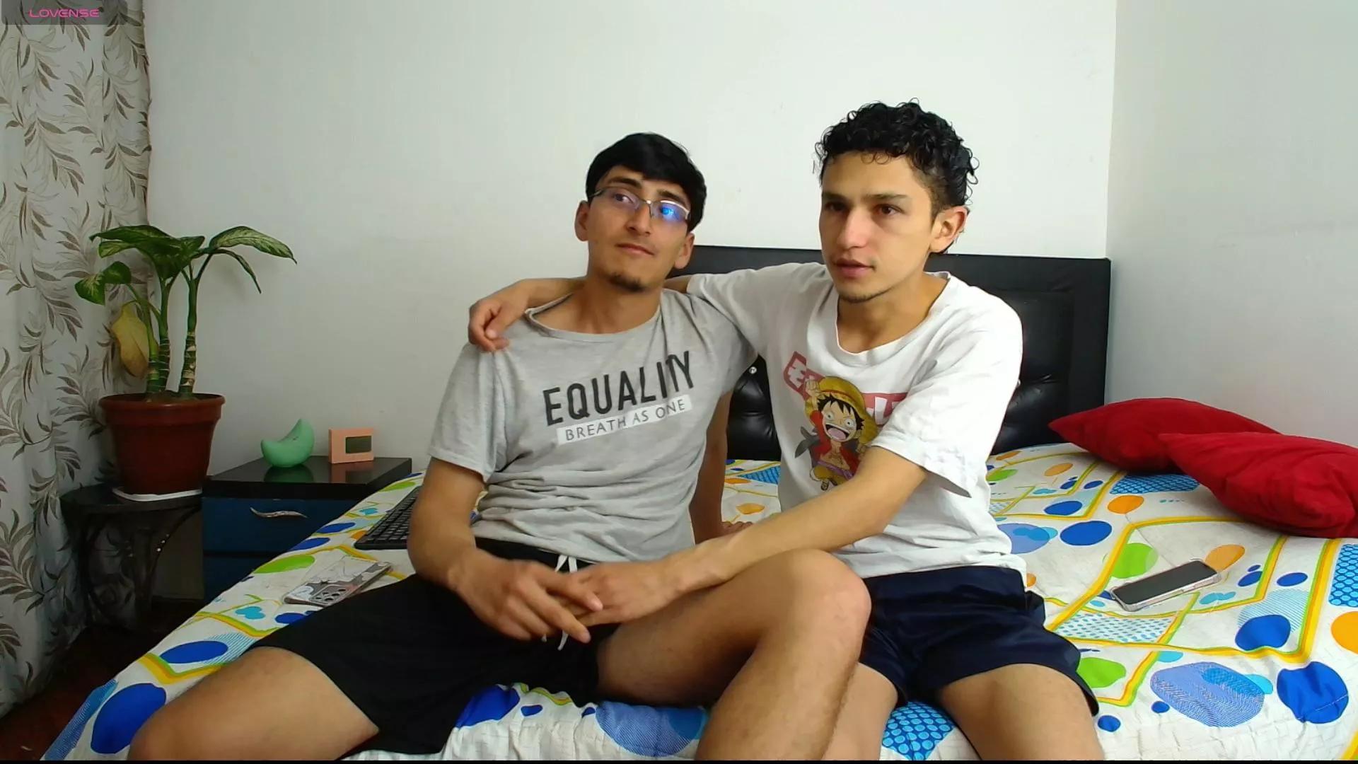 fallgays on Cam4 